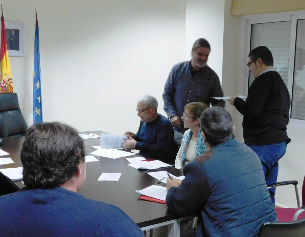 Lucas Alberola tomó posesión de su nuevo cargo de concejal